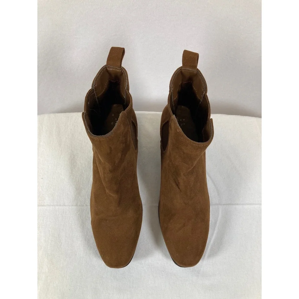 A New Day Chelsea Ankle Boots Womens 8.5 Cognac Brown Faux Suede Block Heel‎